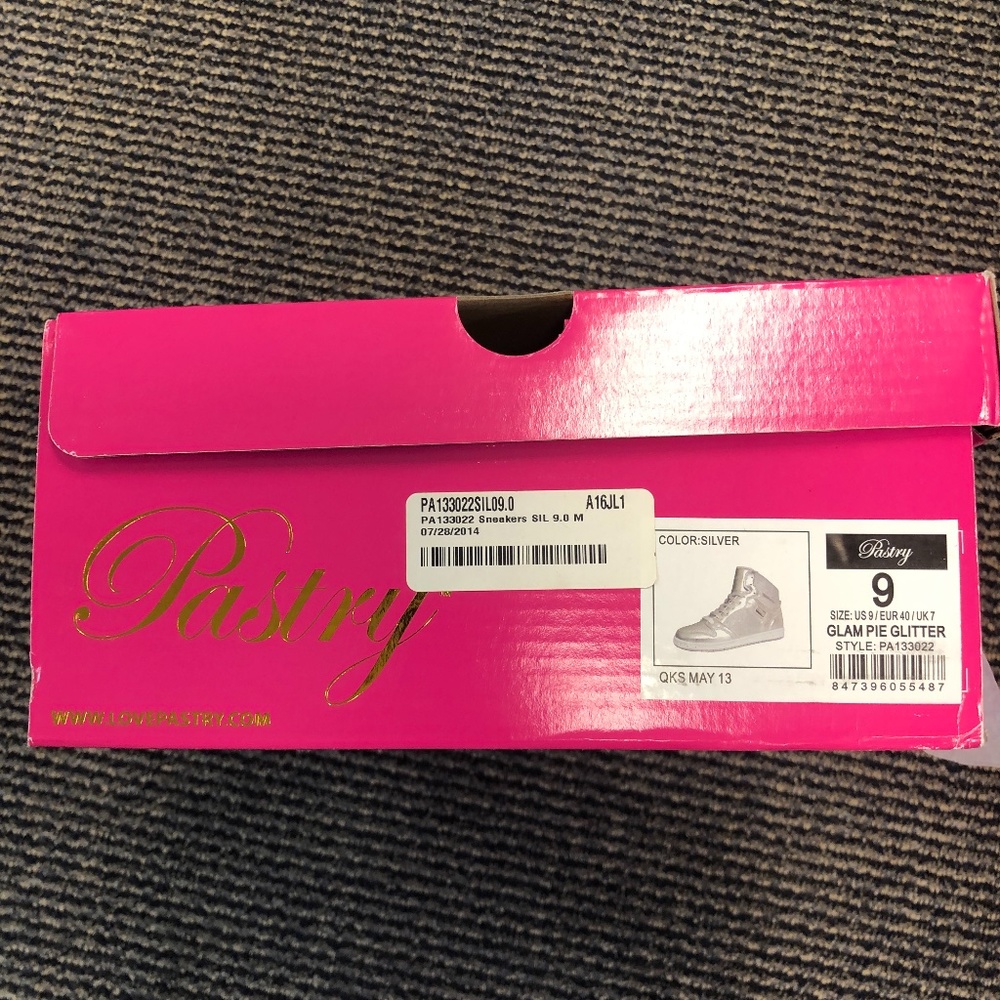 Pastry Silver Sneakers (Size 9)